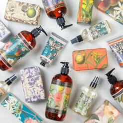 The English Soap Company Magnolia & Pear Liquid Soap 500ml -gifts sale english soap company kew 2021 7