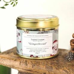 Toasted Crumpet ‘All Things Jolly’ Gingerbread Tin Candle -gifts sale tc56 toasted crumpet all things jolly gingerbread tin candle lifestyle